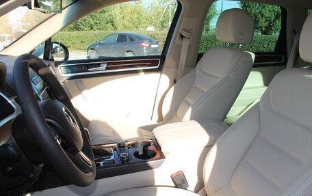Volkswagen Touareg III, 2012 год, 2 698 000 рублей, 34 фотография