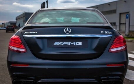 Mercedes-Benz E-Класс AMG, 2017 год, 7 500 000 рублей, 7 фотография