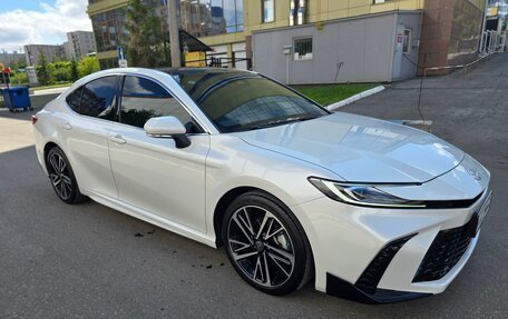 Toyota Camry, 2024 год, 3 599 000 рублей, 3 фотография