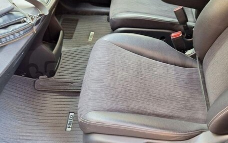 Honda Freed I, 2012 год, 1 130 000 рублей, 8 фотография