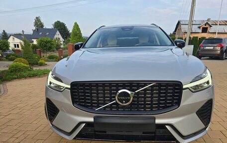 Volvo XC60 II, 2022 год, 3 622 008 рублей, 2 фотография