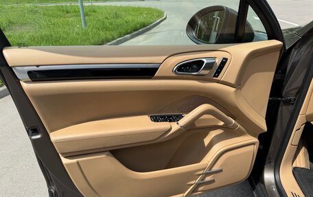 Porsche Cayenne III, 2014 год, 2 350 000 рублей, 2 фотография