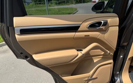 Porsche Cayenne III, 2014 год, 2 350 000 рублей, 16 фотография