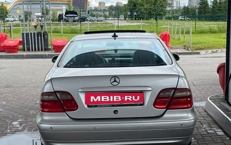 Mercedes-Benz CLK-Класс, 2001 год, 450 000 рублей, 5 фотография