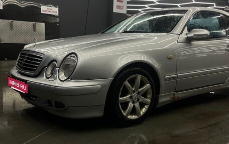 Mercedes-Benz CLK-Класс, 2001 год, 450 000 рублей, 2 фотография