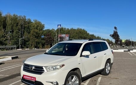 Toyota Highlander III, 2012 год, 1 888 888 рублей, 1 фотография