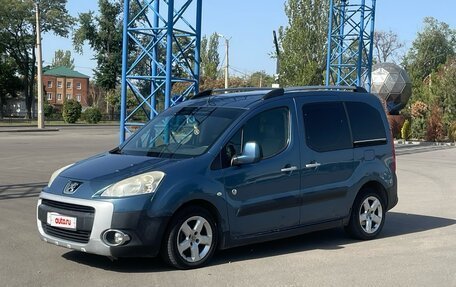 Peugeot Partner II рестайлинг 2, 2011 год, 680 000 рублей, 7 фотография