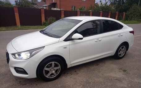 Hyundai Solaris II рестайлинг, 2019 год, 1 050 000 рублей, 3 фотография
