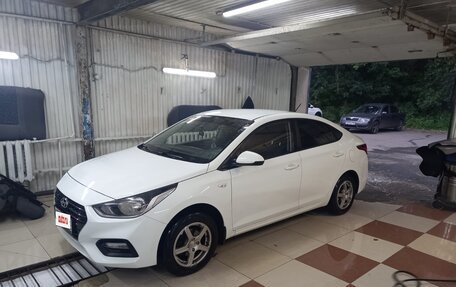 Hyundai Solaris II рестайлинг, 2019 год, 1 050 000 рублей, 2 фотография