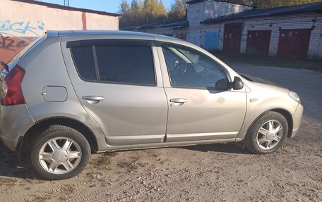 Renault Sandero I, 2012 год, 510 000 рублей, 2 фотография