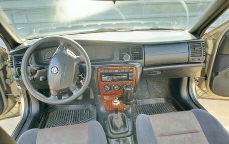 Opel Vectra B рестайлинг, 1998 год, 200 000 рублей, 10 фотография