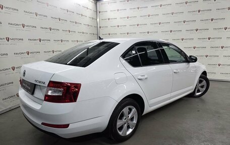 Skoda Octavia, 2017 год, 1 450 000 рублей, 6 фотография