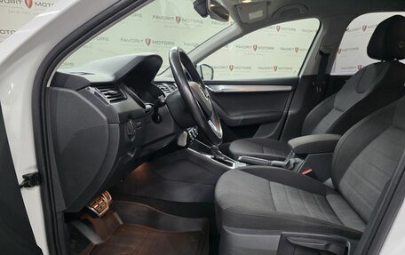 Skoda Octavia, 2017 год, 1 450 000 рублей, 10 фотография