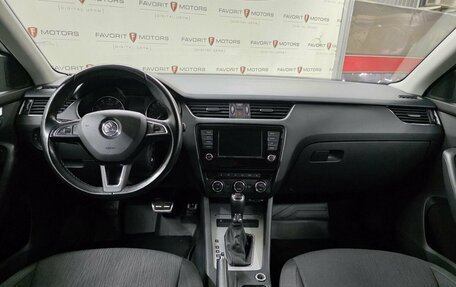 Skoda Octavia, 2017 год, 1 450 000 рублей, 7 фотография