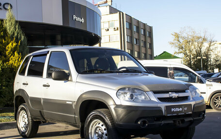 Chevrolet Niva I рестайлинг, 2011 год, 555 000 рублей, 3 фотография