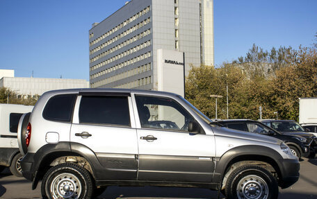 Chevrolet Niva I рестайлинг, 2011 год, 555 000 рублей, 4 фотография