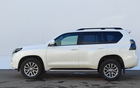 Toyota Land Cruiser Prado 150 рестайлинг 2, 2016 год, 3 590 000 рублей, 8 фотография