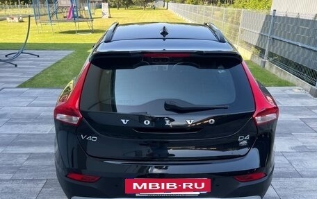 Volvo V40 II рестайлинг, 2017 год, 1 440 000 рублей, 7 фотография