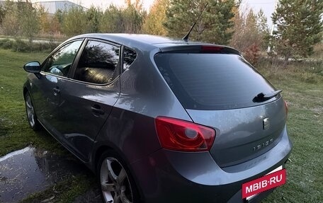 SEAT Ibiza IV рестайлинг 2, 2012 год, 830 000 рублей, 12 фотография