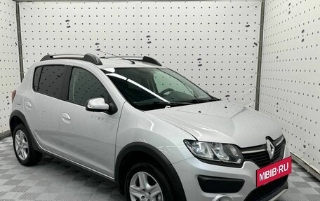 Renault Sandero II рестайлинг, 2017 год, 958 000 рублей, 2 фотография