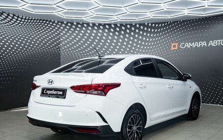Hyundai Solaris II рестайлинг, 2021 год, 1 792 000 рублей, 2 фотография