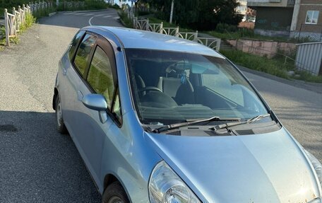 Honda Fit III, 2001 год, 250 000 рублей, 1 фотография