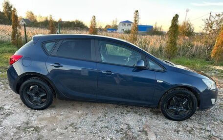 Opel Astra J, 2010 год, 650 000 рублей, 10 фотография