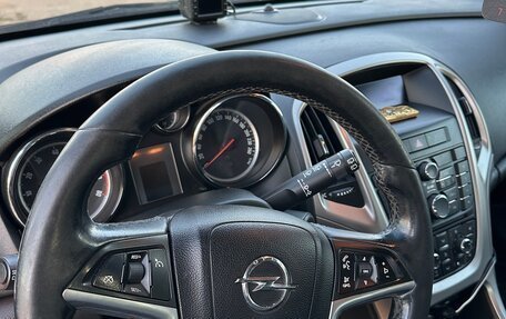 Opel Astra J, 2010 год, 650 000 рублей, 14 фотография