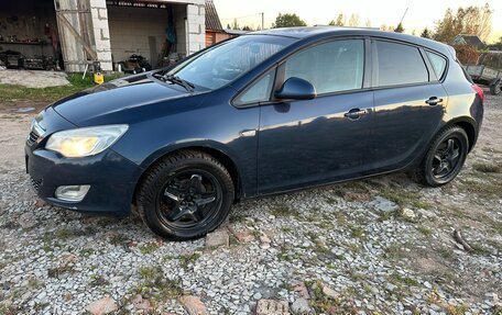 Opel Astra J, 2010 год, 650 000 рублей, 15 фотография