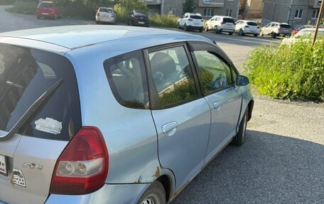 Honda Fit III, 2001 год, 250 000 рублей, 6 фотография