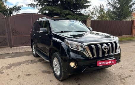 Toyota Land Cruiser Prado 150 рестайлинг 2, 2015 год, 3 950 000 рублей, 2 фотография