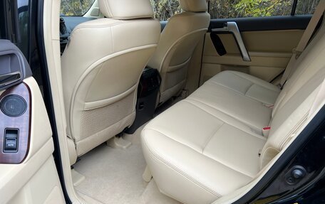 Toyota Land Cruiser Prado 150 рестайлинг 2, 2015 год, 3 950 000 рублей, 8 фотография