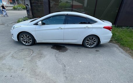 Hyundai i40 I рестайлинг, 2014 год, 1 230 000 рублей, 4 фотография