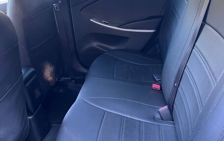 Hyundai Solaris II рестайлинг, 2014 год, 880 000 рублей, 10 фотография