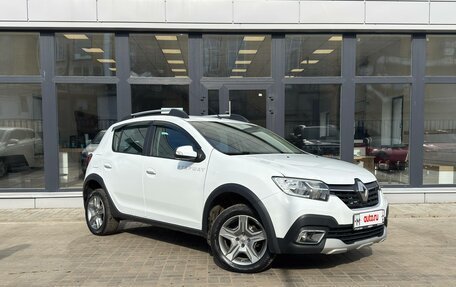 Renault Sandero II рестайлинг, 2020 год, 1 250 000 рублей, 2 фотография