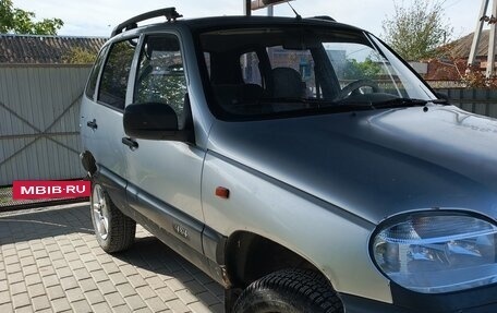 Chevrolet Niva I рестайлинг, 2004 год, 320 000 рублей, 3 фотография