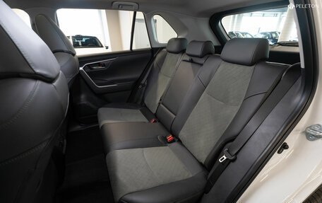 Toyota RAV4, 2025 год, 4 140 000 рублей, 13 фотография