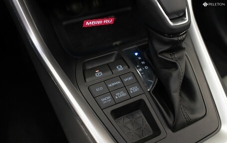 Toyota RAV4, 2025 год, 4 140 000 рублей, 23 фотография