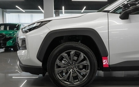 Toyota RAV4, 2025 год, 4 140 000 рублей, 26 фотография