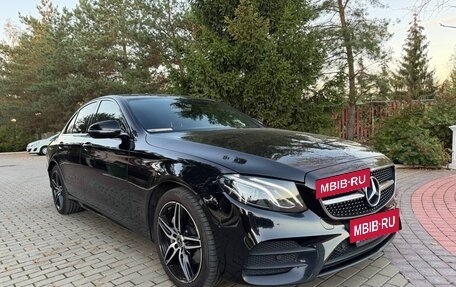 Mercedes-Benz E-Класс, 2017 год, 3 300 000 рублей, 5 фотография