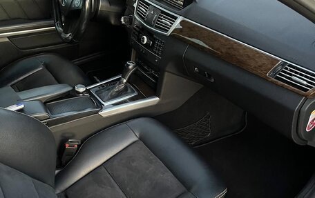 Mercedes-Benz E-Класс, 2010 год, 980 000 рублей, 18 фотография