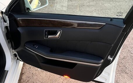 Mercedes-Benz E-Класс, 2010 год, 980 000 рублей, 19 фотография