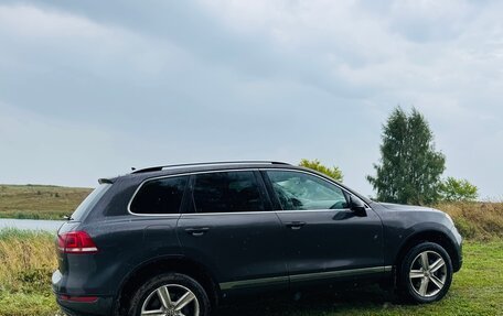 Volkswagen Touareg III, 2012 год, 2 500 000 рублей, 3 фотография