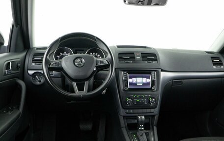 Skoda Yeti I рестайлинг, 2017 год, 1 235 047 рублей, 6 фотография
