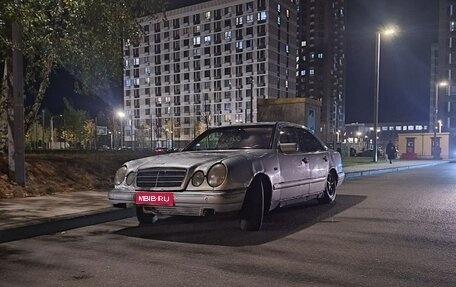 Mercedes-Benz E-Класс, 1997 год, 176 000 рублей, 1 фотография