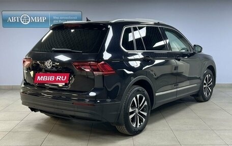 Volkswagen Tiguan II, 2019 год, 2 365 000 рублей, 7 фотография
