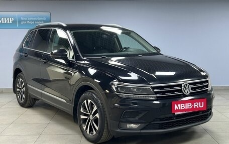 Volkswagen Tiguan II, 2019 год, 2 365 000 рублей, 3 фотография