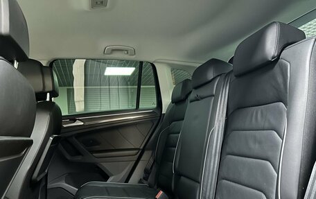 Volkswagen Tiguan II, 2019 год, 2 365 000 рублей, 14 фотография