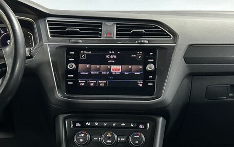 Volkswagen Tiguan II, 2019 год, 2 365 000 рублей, 23 фотография