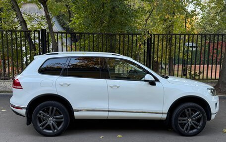 Volkswagen Touareg III, 2015 год, 3 350 000 рублей, 3 фотография